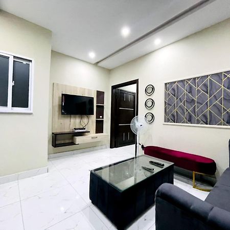 Eiffel Luxury Apartments 拉合尔 外观 照片