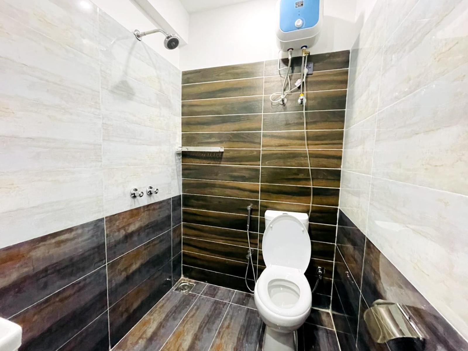 Eiffel Luxury Apartments 拉合尔 外观 照片