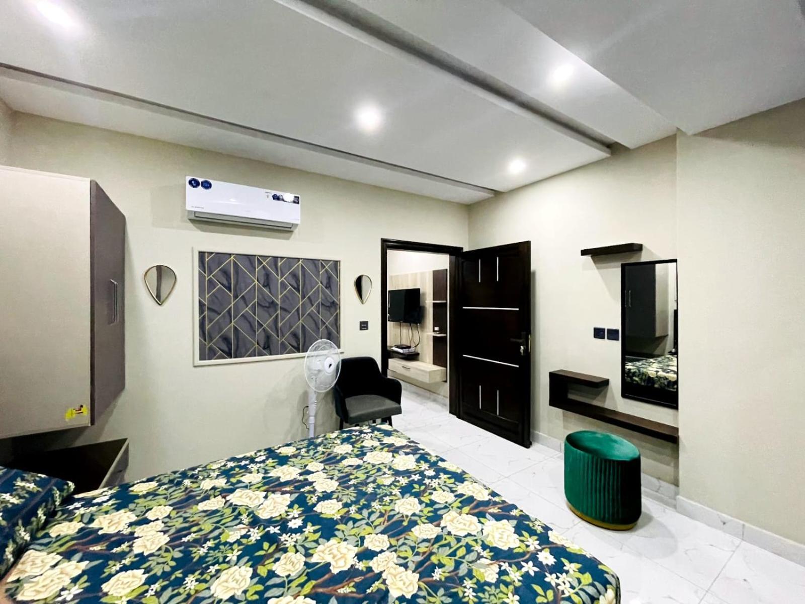 Eiffel Luxury Apartments 拉合尔 外观 照片